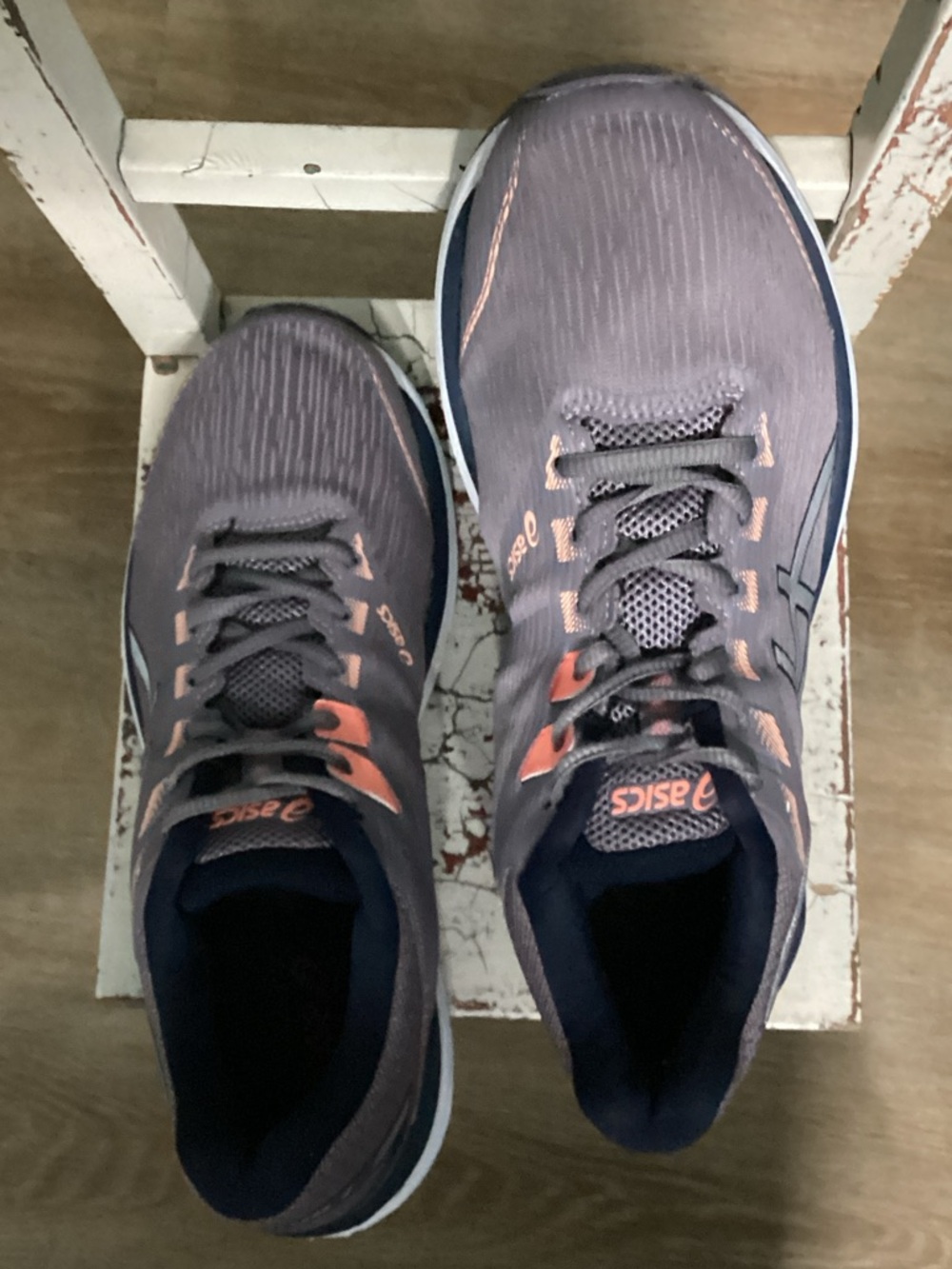 ASICS Women's Gray with Pink Accent Athletic Running Shoes Size 9.5